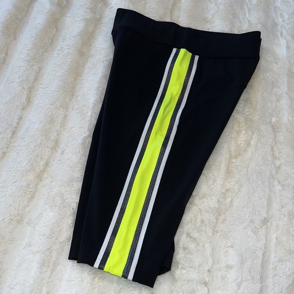 no ka oi black and neons green strip biker shorts - Picture 5 of 13